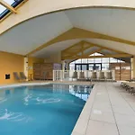Pour 4 - Domaine Avec Piscine